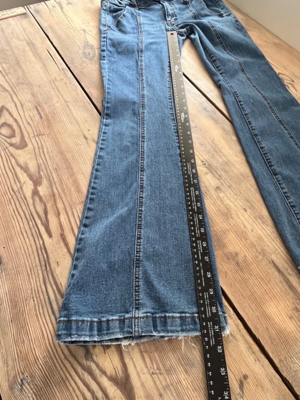 Rue 21 Y2K Pintuck Flare Jeans Womens 8 Low Rise Medium Wash Stretch - Picture 7 of 9